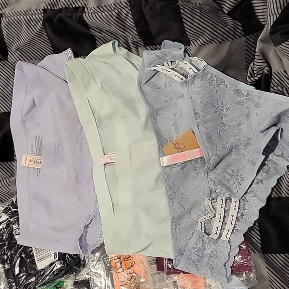 NWT victorias secret panties 17 medium - Picture 5 of 9